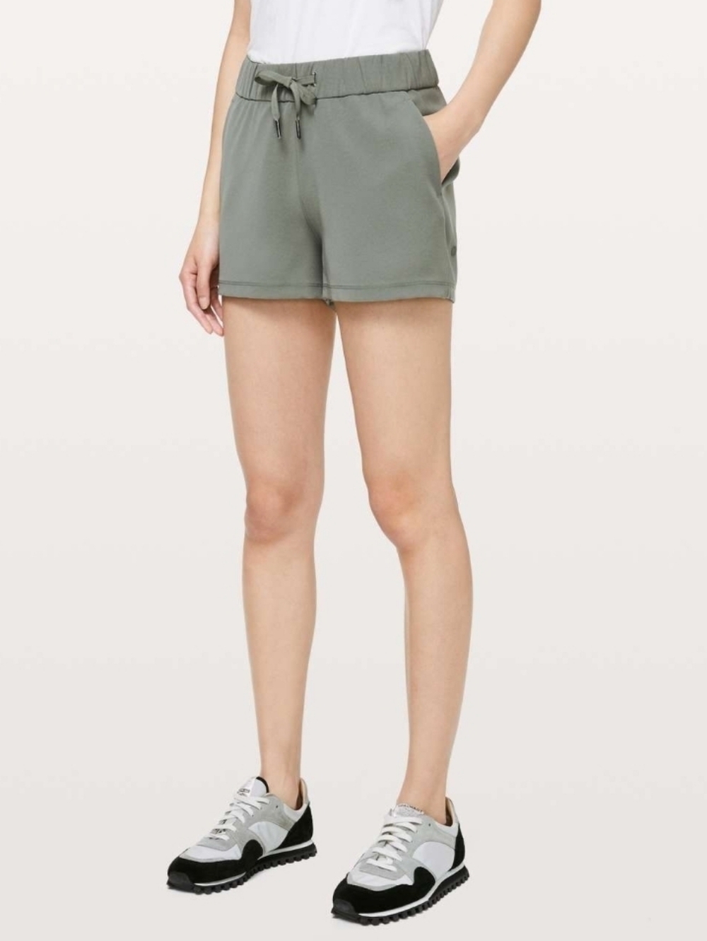 Lululemon On The Fly Shorts Woven 2.5" Gray Sage Green Womens 8